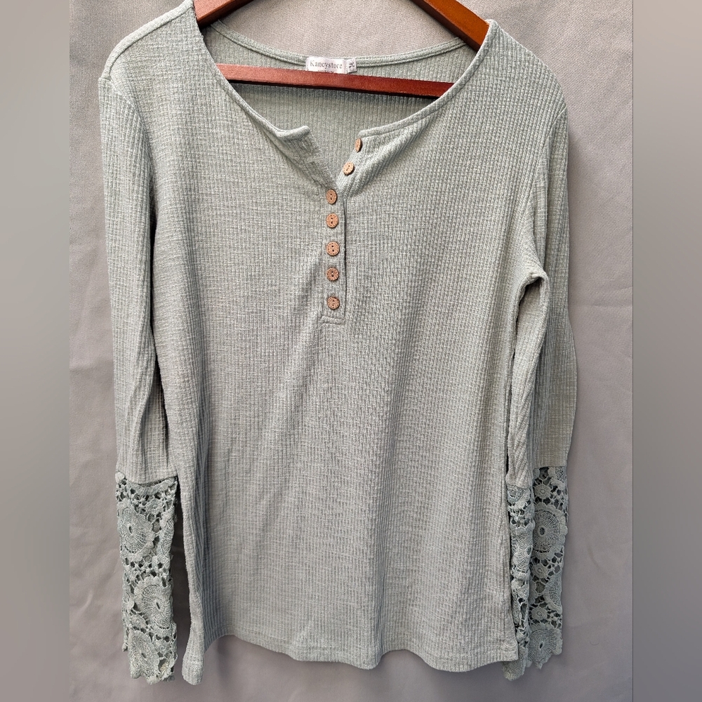 Women's  Sage Green Henley Button Up/ Lace Sleeve  Long Sleeve Top Size Medium